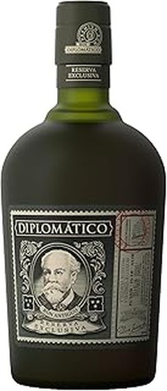 Maridajes Perfectos: Qué Platos Acompañan a Combinados Clásicos con Ron